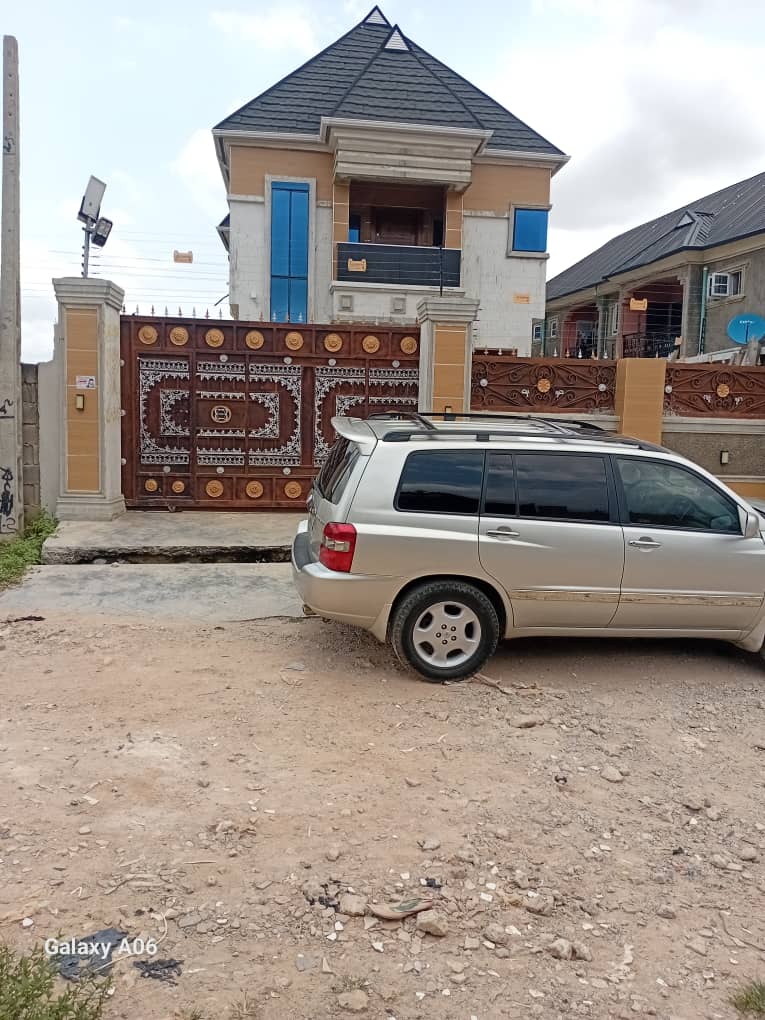 5bedroom duplex